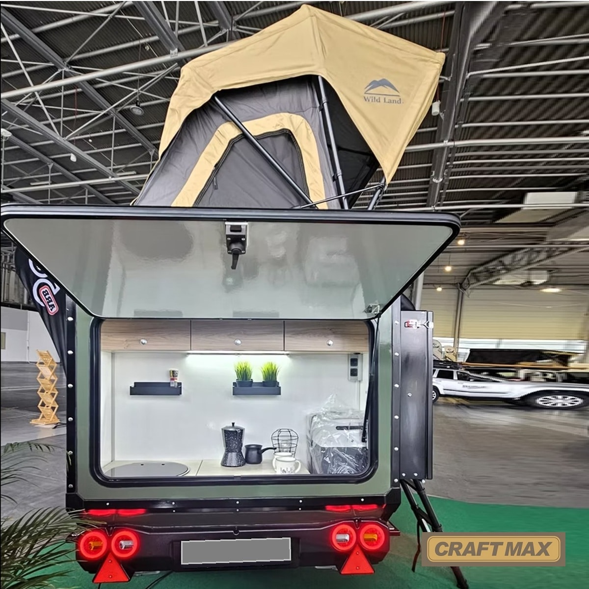 CRAFTMAX® BLACK BROTHER EXP-2 7.5 Extreme OffRoad Caravan ThermoSandwich 2.50x1.40x1.30m, vollausgestattet mit Möbel, Bett, Küche 100kmh (4)