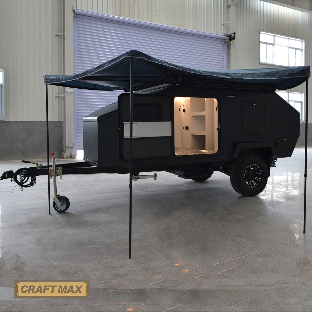 CRAFTMAX® BLACK BROTHER EXP-4 15 Extreme OffRoad Caravan Tandem ThermoSandwich, vollausgestattet mit Möbel, Bett, Küche, Sanitär, 2 - 3 Schlafplätze, Heizung (2)