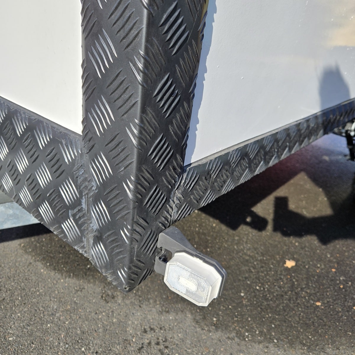 OffRoad® 1300 Speedcaravan CROSS 3.00x1.46x1.90m, mit Küche, Bett, Fenster, Tür, Dachträger, Ladebordwand - 100kmh (7)